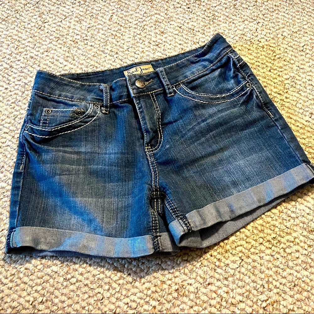 Womens Earl Jean denim shorts SZ 4